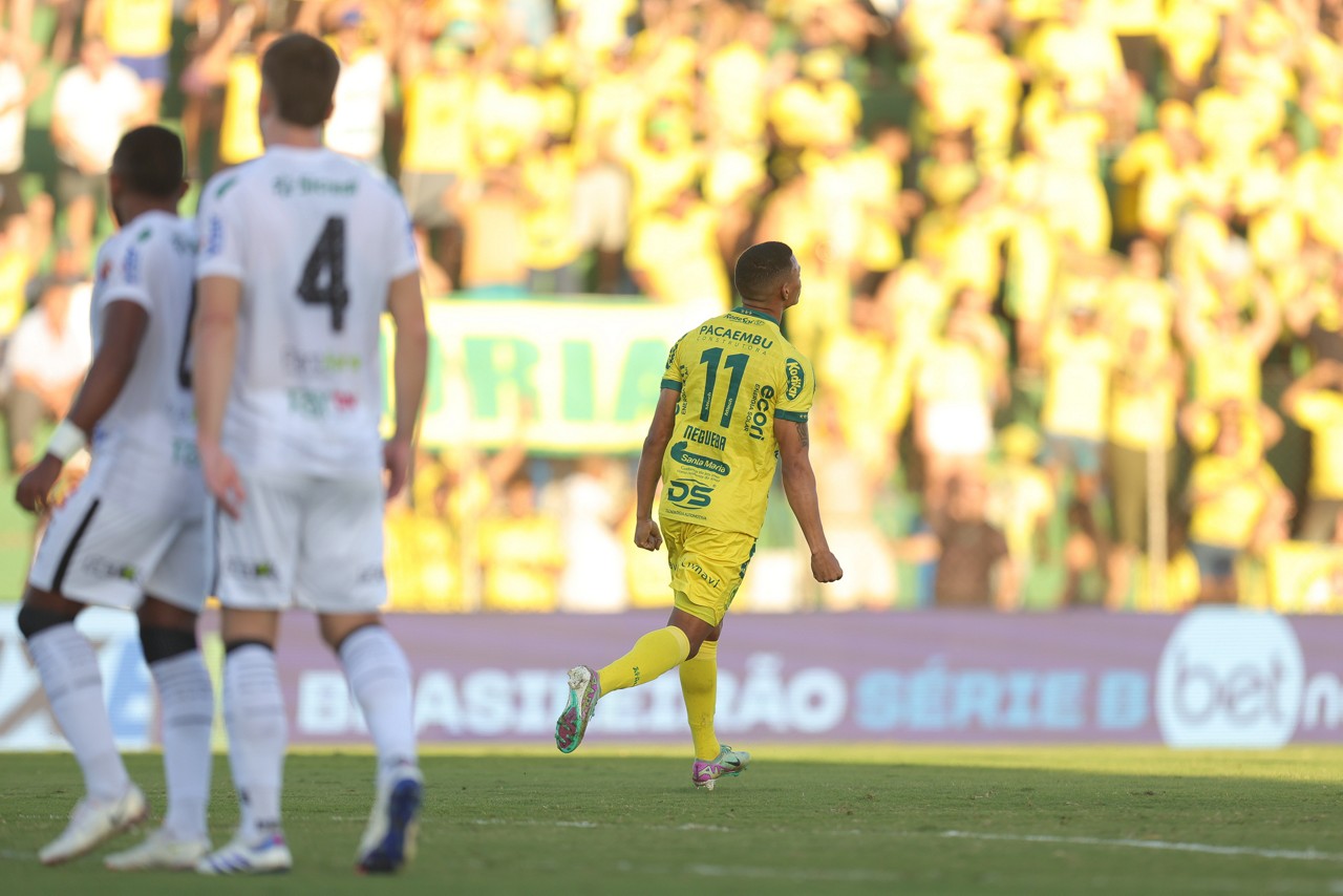 Negueba marcou o único gol da partida
