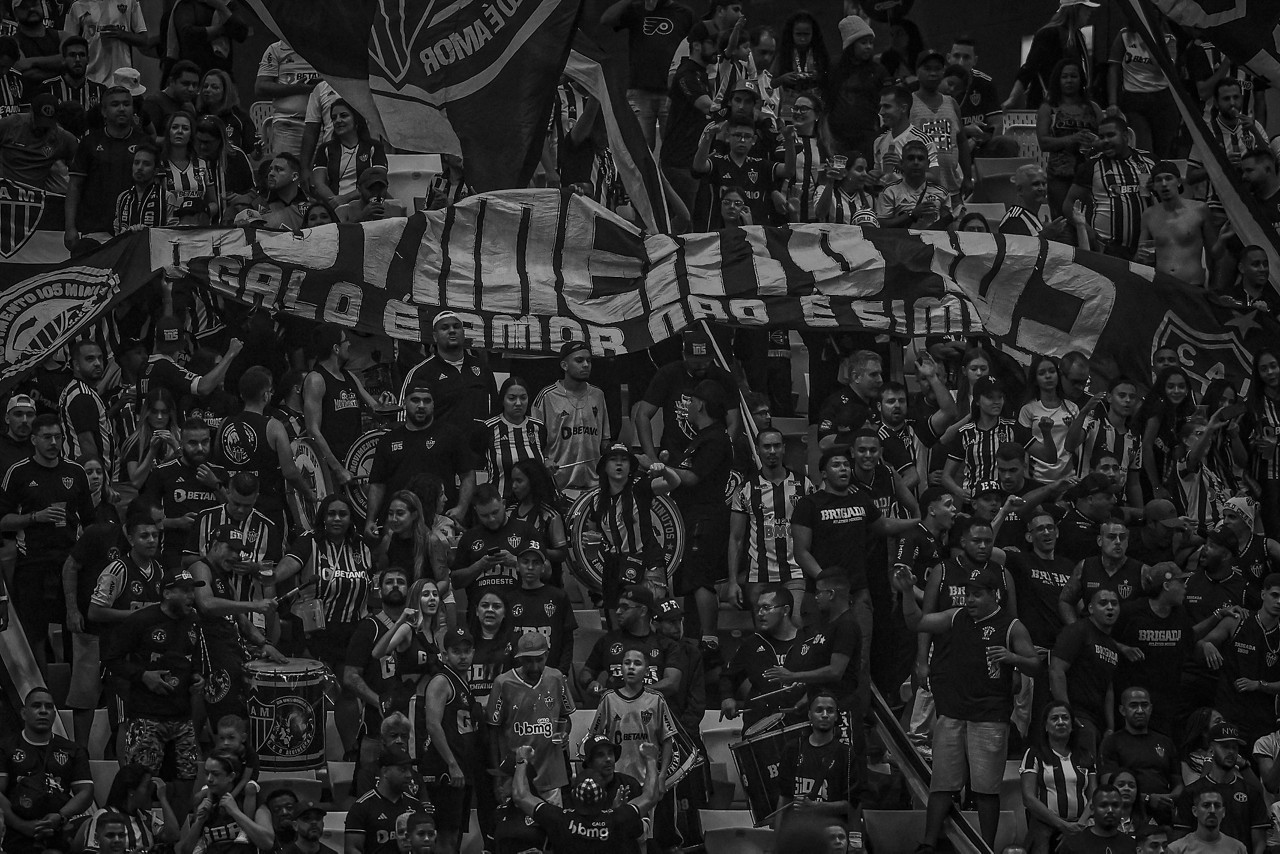 Torcedores do Atlético durante o duelo com o São Paulo, na Arena MRV