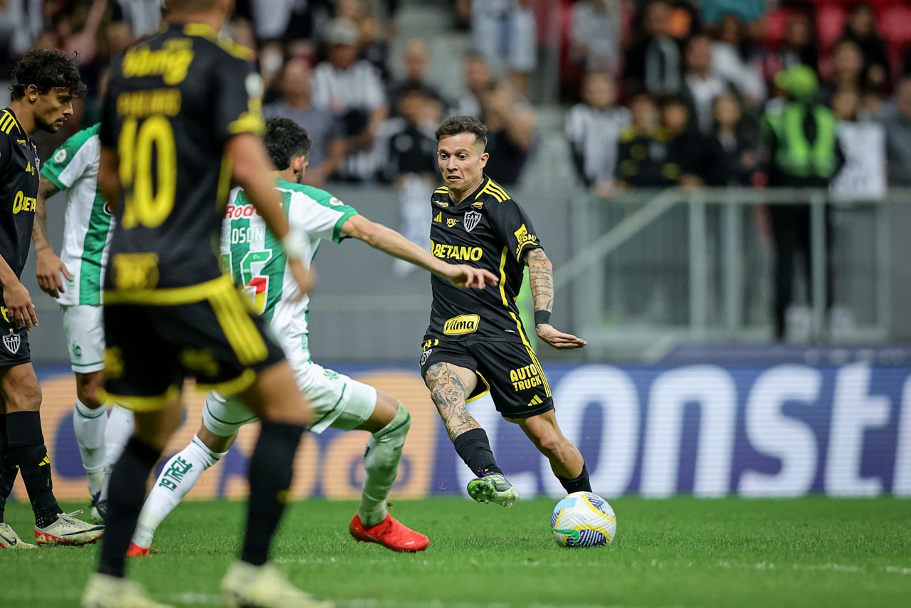 Juventude e Atlético se enfrentaram no estádio Mané Garrincha, em Brasília
