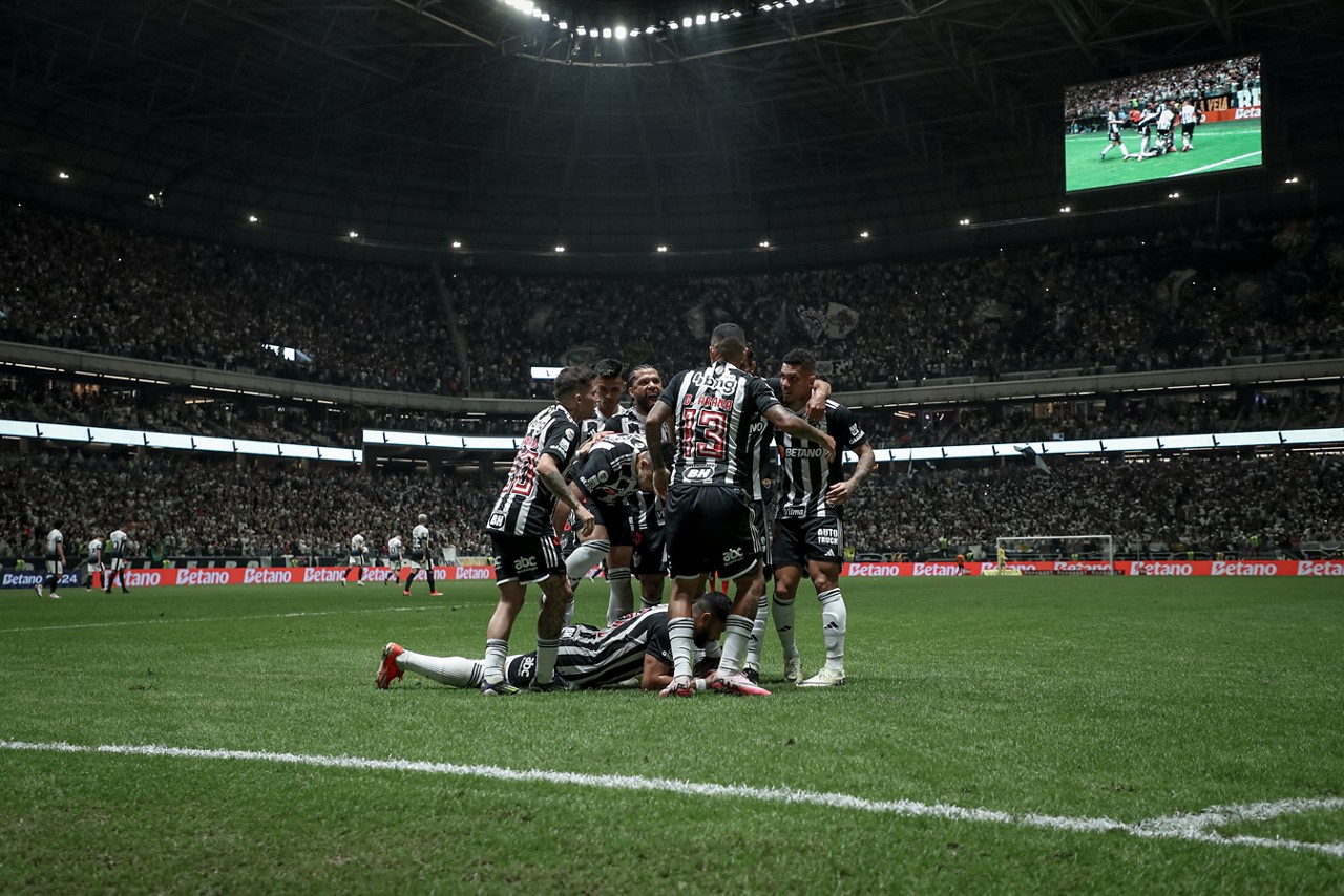 Atlético venceu o Corinthians na Arena MRV