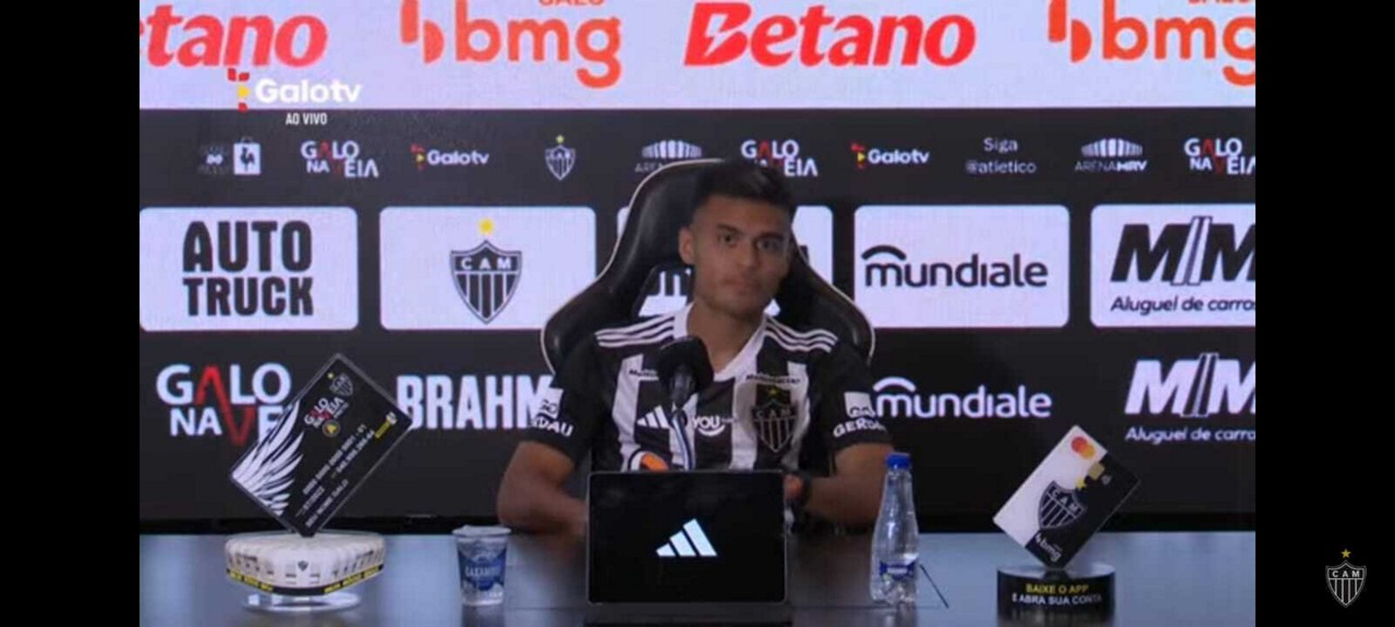 Volante Fausto Vera durante coletiva de sua apresentação como jogador do Atlético