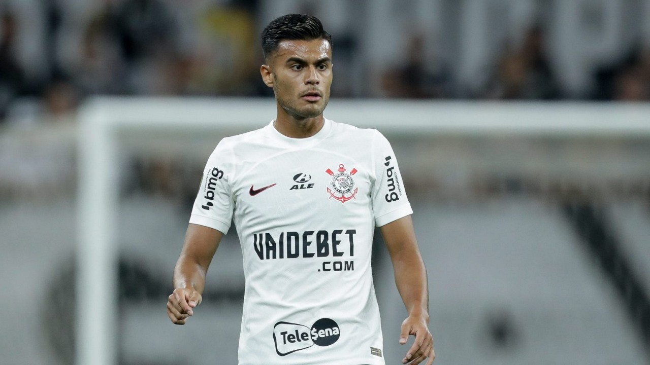 O volante Fausto Vera segue na mira atleticana e negociação terá um desfecho nesta semana