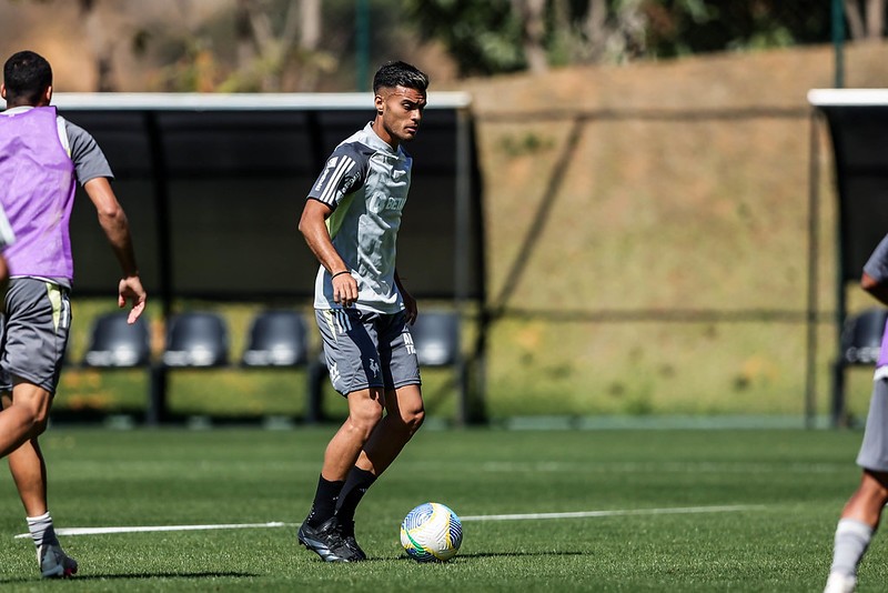 Fausto Vera vestiu a camisa do Corinthians entre 2022 e 2024 e atuou em 96 jogos