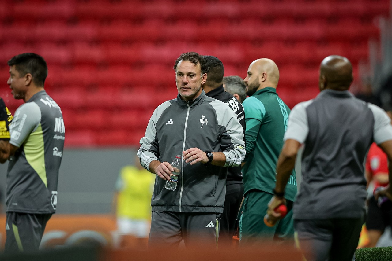 O técnico Gabriel Milito avalia que a equipe apresenta um futebol 'equilibrado' no Campeonato Brasileiro