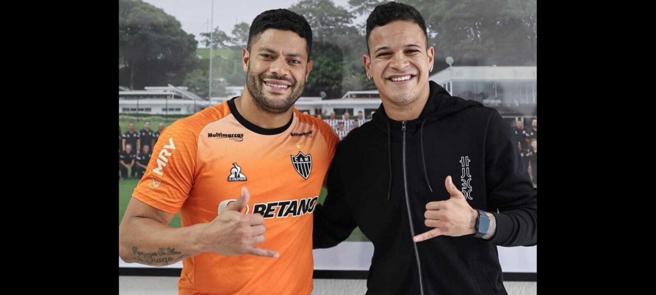 Lateral-esquerdo Hulk postou em suas redes sociais registro do encontro com o atacante Hulk na Cidade do Galo