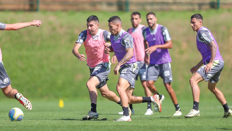 Um dos principais jogadores do elenco, o atacante Paulinho completa 24 anos nesta segunda-feira (15)