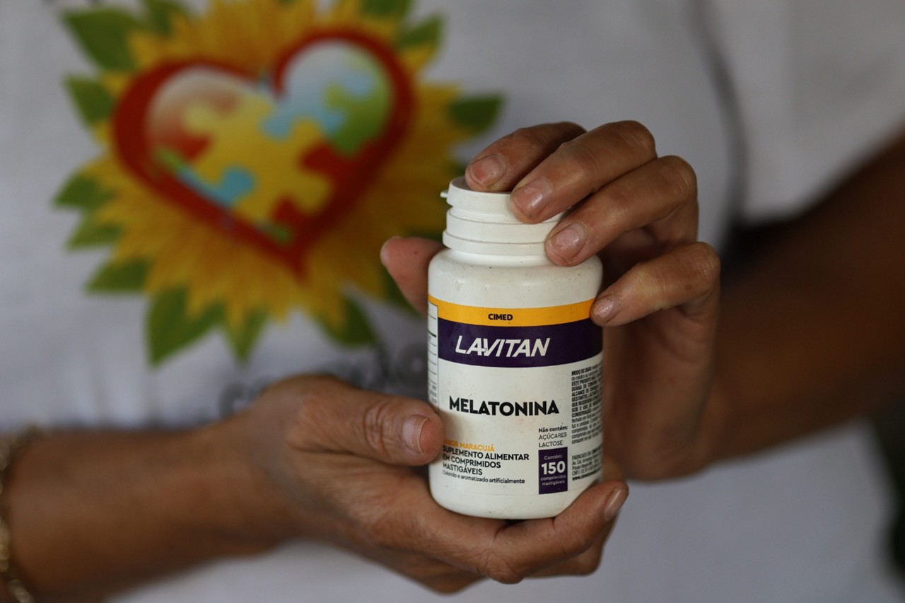 O suplemento melatonina pode ser encontrado nas farmácias do Brasil