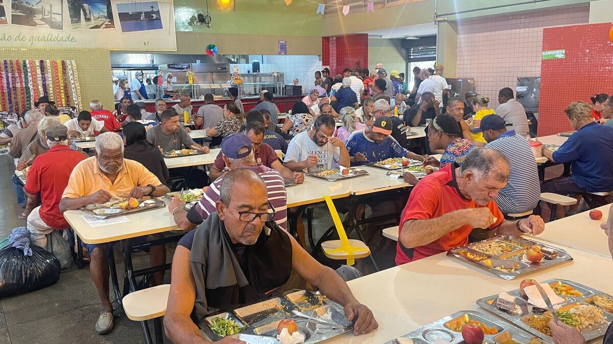 Primeiro Restaurante Popular de Belo Horizonte completa três décadas de fundação