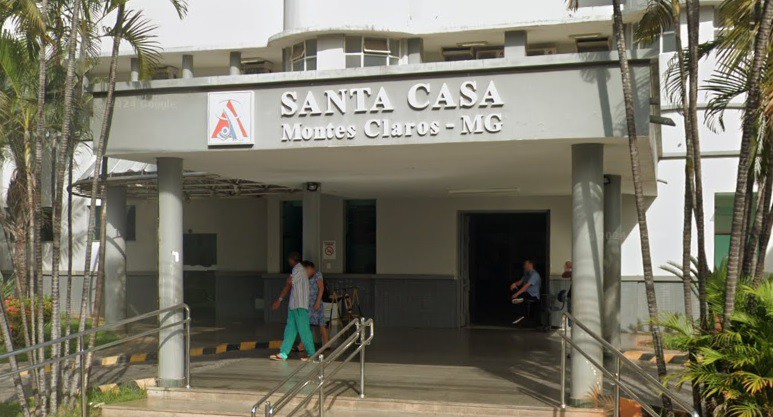 Fachada da Santa Casa de Montes Claros