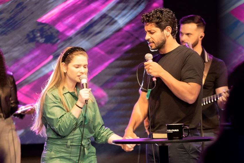 Camila e Léo são casados desde 2013