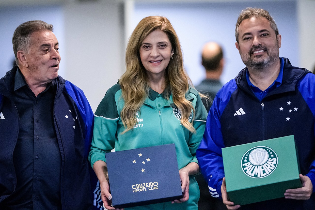Paulo Pelaipe, Leila Pereira e Alexandre Mattos no Allianz Parque