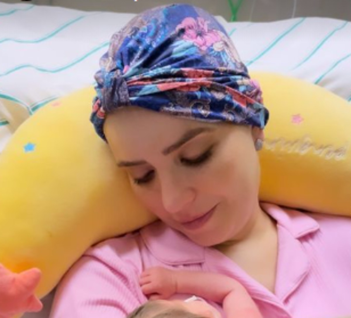 A cantora gospel Camila Campos  revelou que a doença se espalhou para os seus ossos
