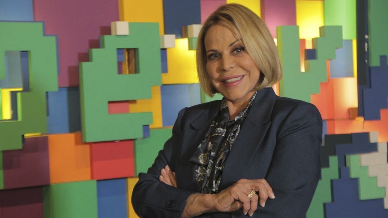 A apresentadora Claudete Troiano