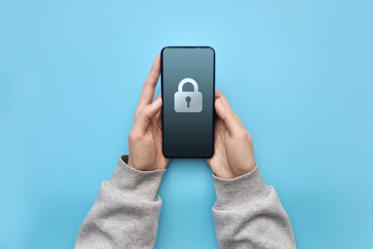 Com o aumento de roubos e furtos de celulares, medidas de proteção se mostram cada vez mais necessárias