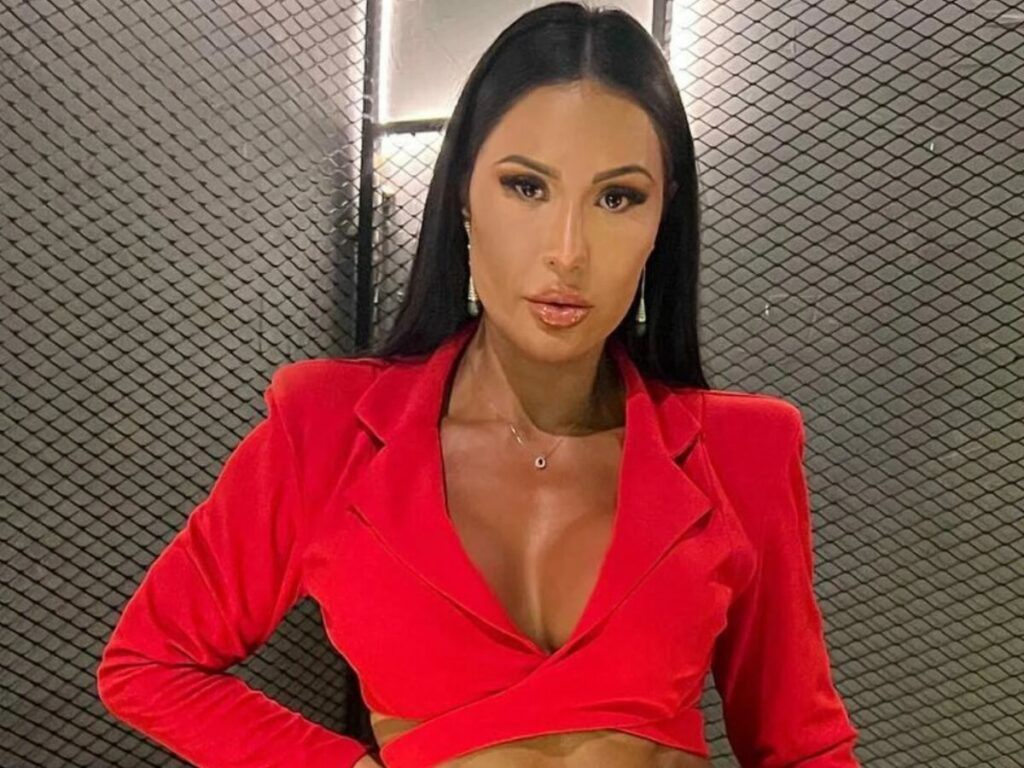 Gracyanne Barbosa entrou em conteúdo adulto