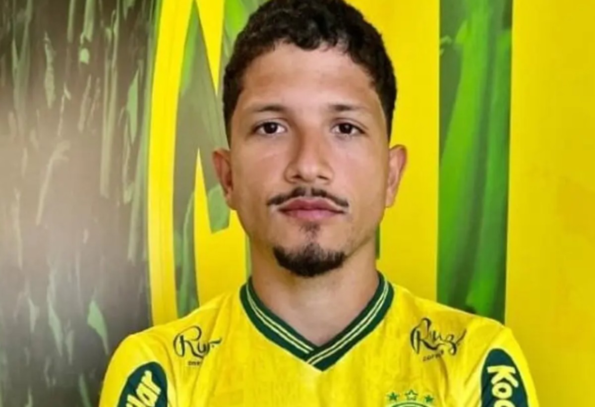Yuri Lima ainda não se manifestou sobre ter traído a cantora Iza, com quem espera uma filha