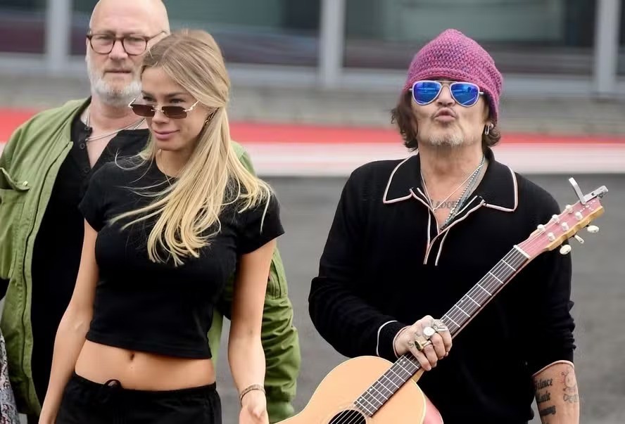 Iullia Vlasova e Johnny Depp