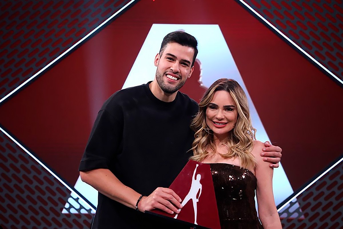 Kaio Perroni e Rachel Sheherazade na final de A Grande Conquista 2