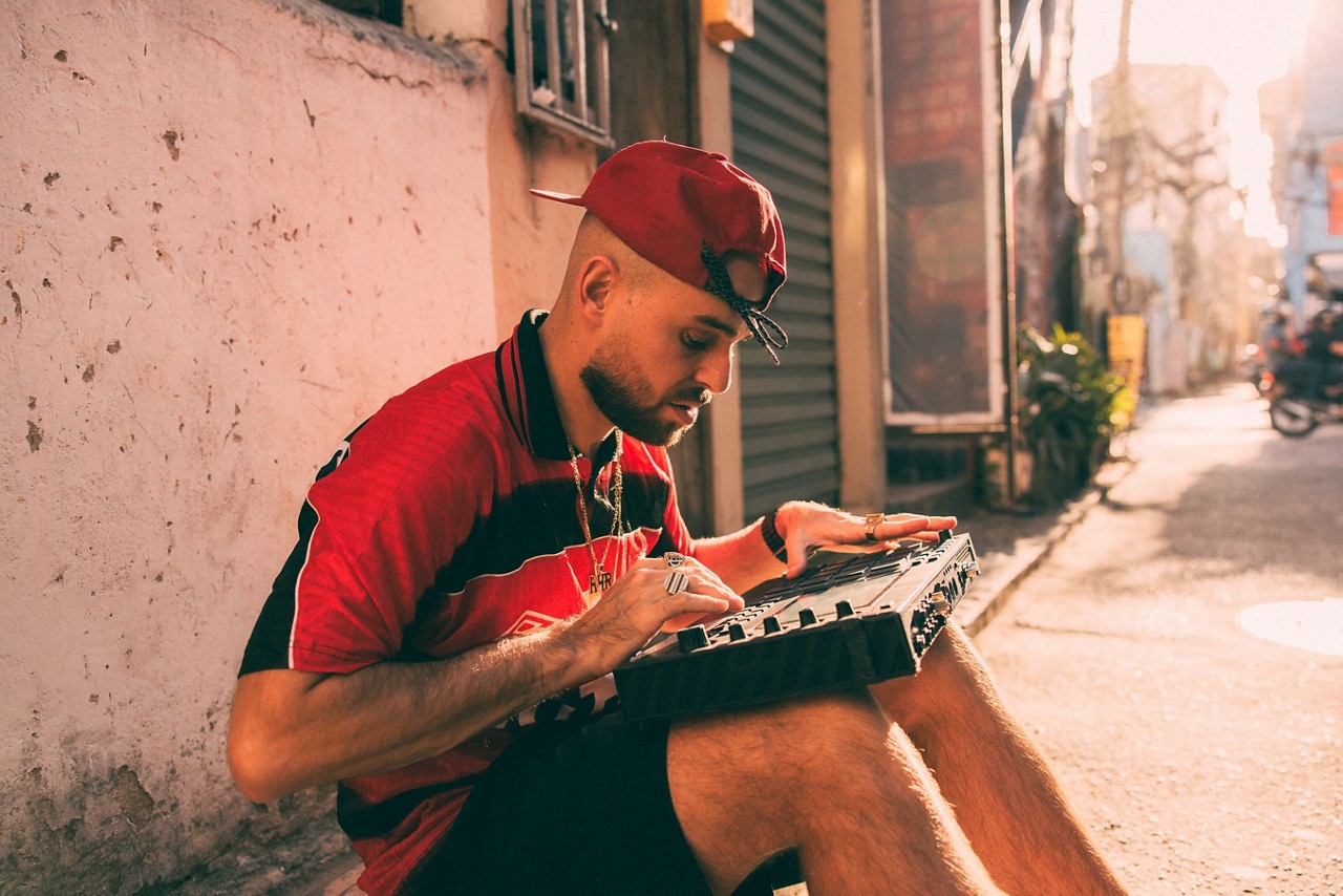 O carioca Papatinho se tornou referência mundial com batidas de rap e funk que foram parar em filme de Will Smith
