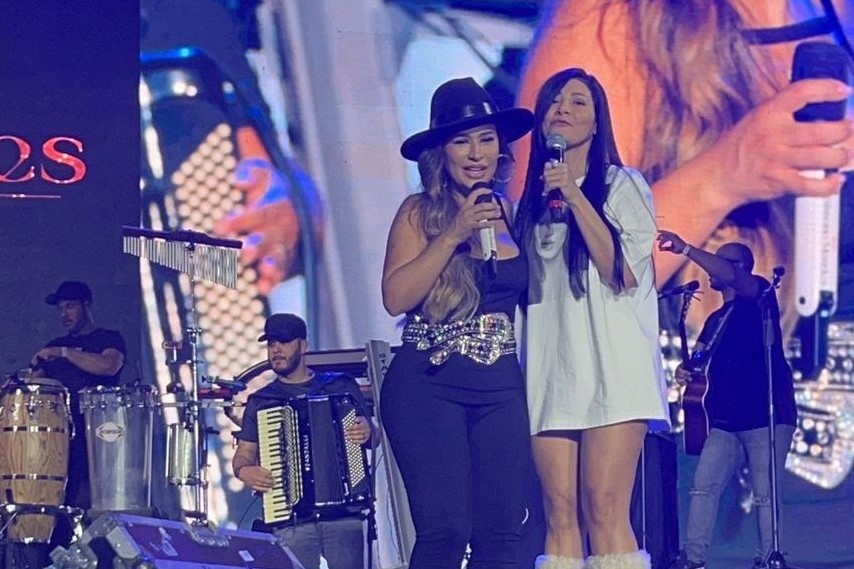 Simone e Simaria se mostraram descontraídas e fizeram brincadeiras assim como faziam quando a dupla estava ativa