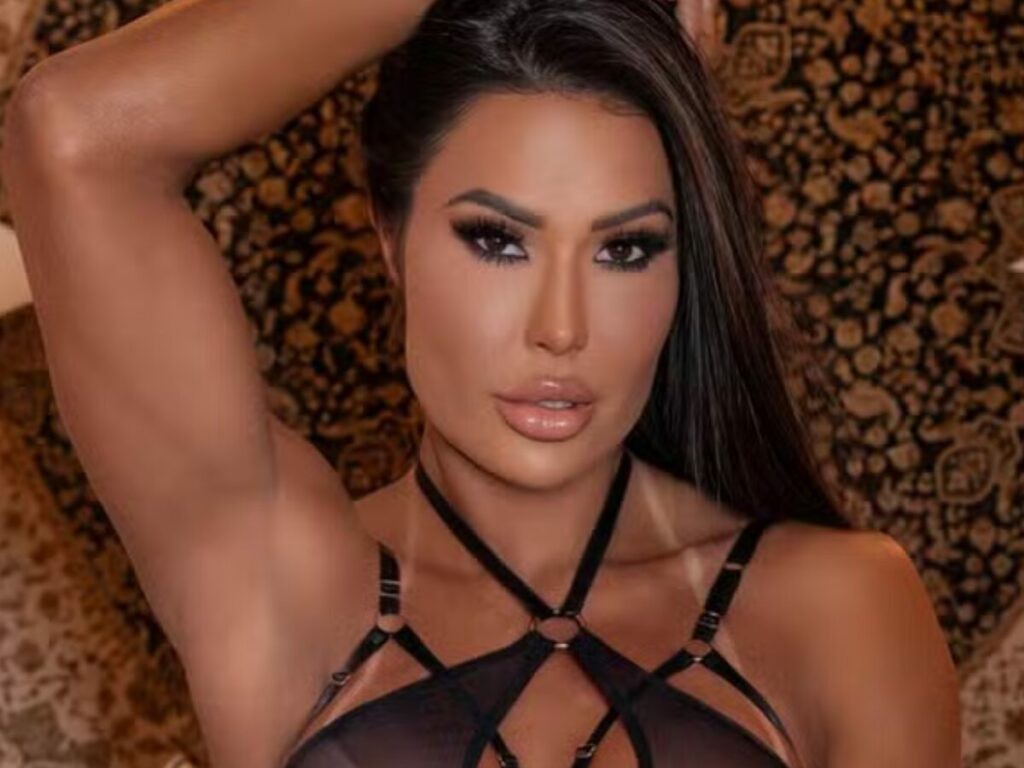 Gracyanne Barbosa anunciou a sua entrada para uma plataforma +18