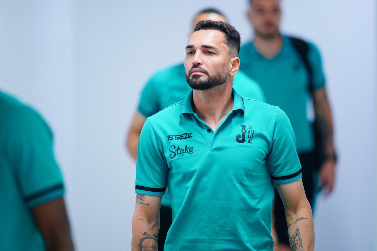 Gilberto é o camisa 9 do Juventude