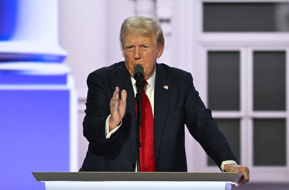 Trump  é criticado por proximidade com o líder russo Vladimir Putin