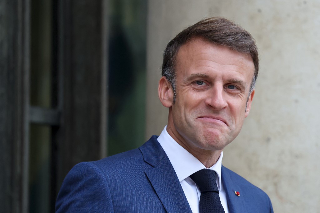 Emmanuel Macron neste sábado (27)