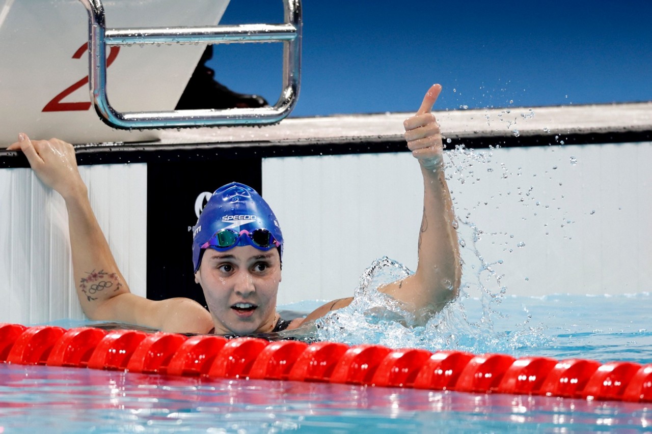 Bia Dizotti se classificou à final dos 1.500m livre, feito inédito na natação brasileira