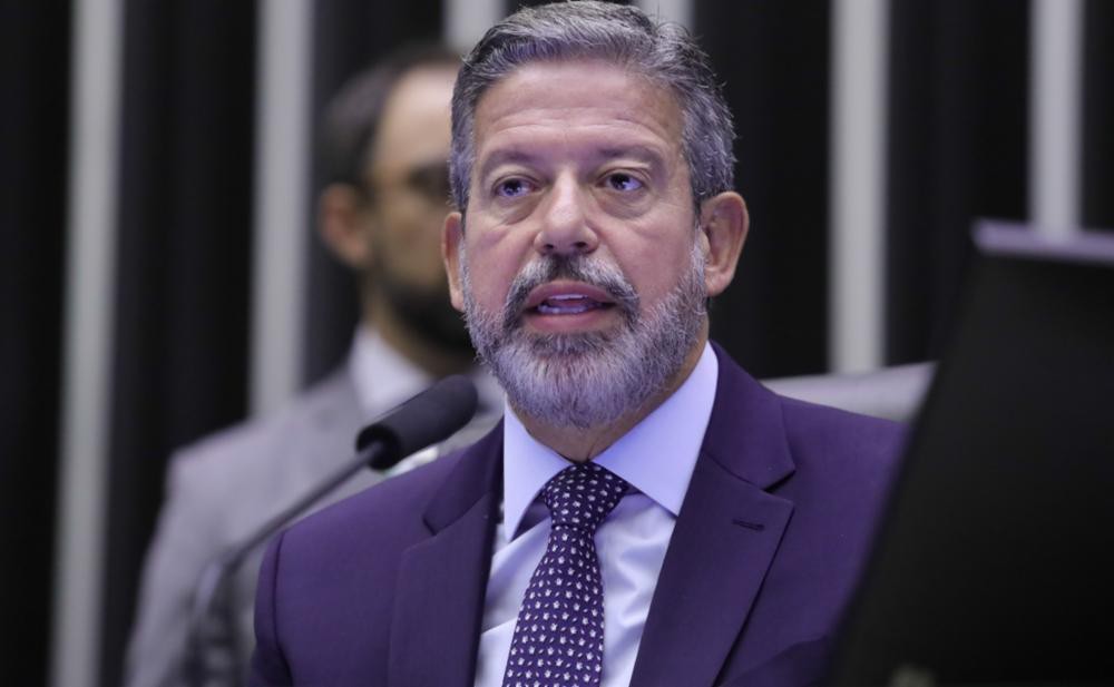 O presidente da Câmara dos Deputados, Arthur Lira, comanda sessão de votações
