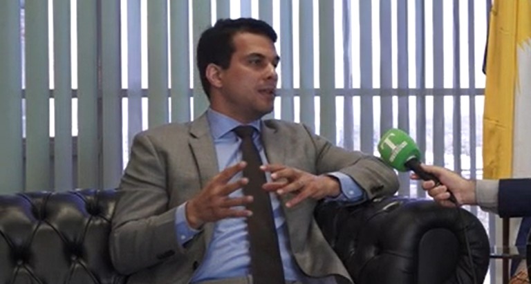 O senador Irajá durante entrevista a O TEMPO em Brasília sobre o projeto que legaliza os jogos de azar