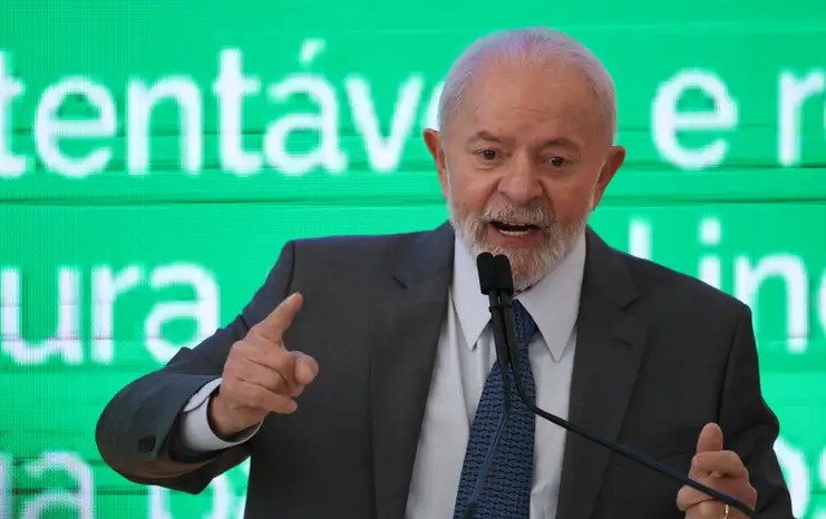 O presidente Lula (PT) voltou a subir tom contra Roberto Campos Neto, do BC