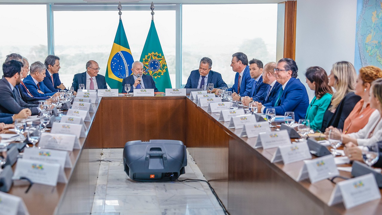 Petista recebeu empresários e empresárias do setor de alimentos no Palácio do Planalto na última terça-feira (16)