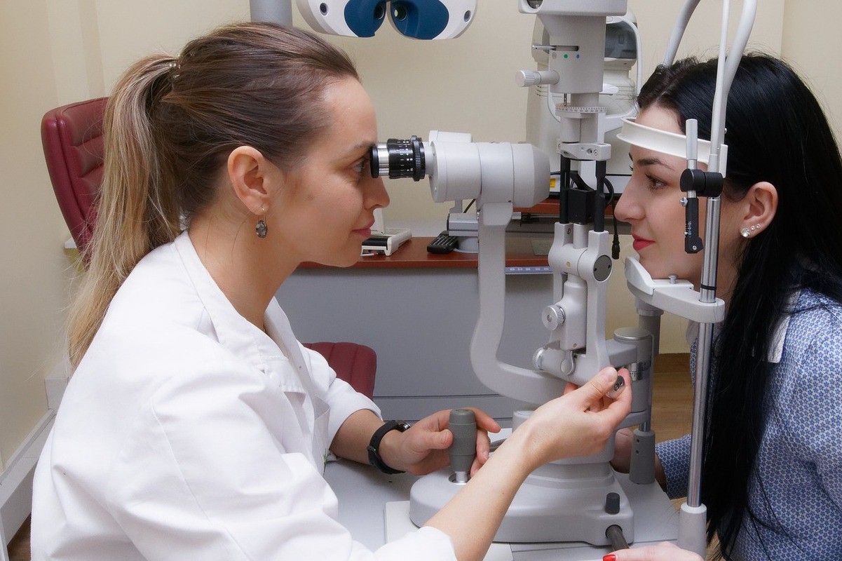 Exame de optometria - Imagem ilustrativa