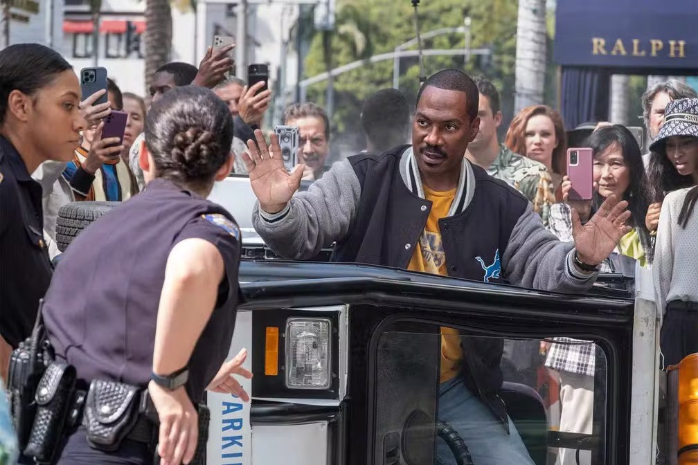 Eddie Murphy em cena de 'Um Tira da Pesada 4: Axel Foley'