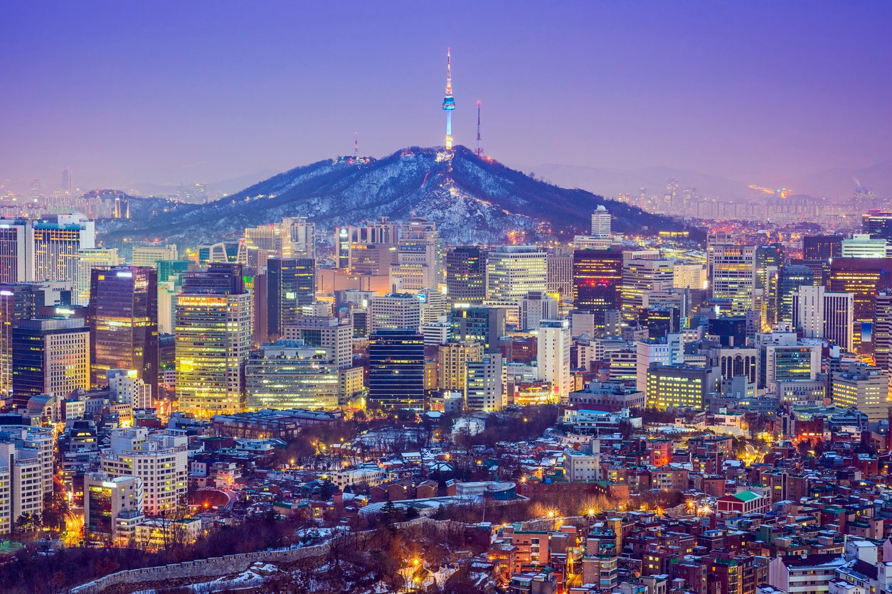 Seoul, South Korea city skyline at twilight.