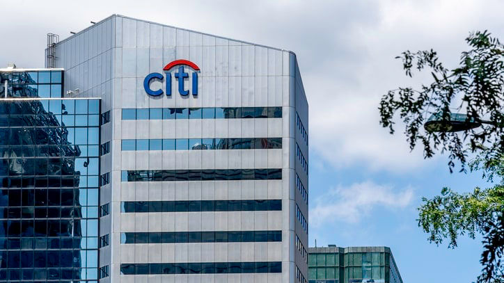 A building with the cifi logo in front of it.