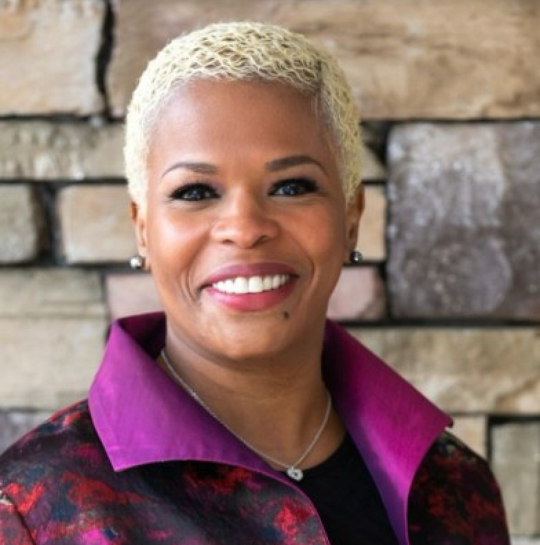 Carolynn Johnson headshot