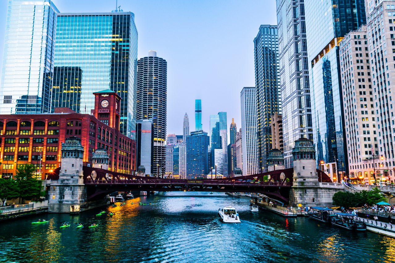 Chicago skyline along the Chicago River.