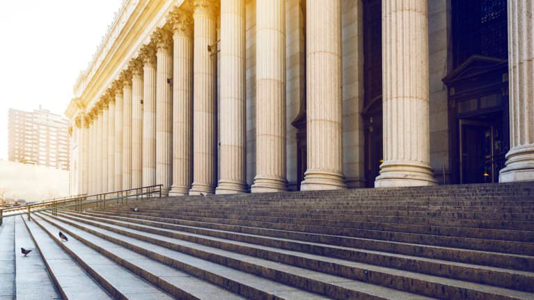 A courthouse and steps leading up to it