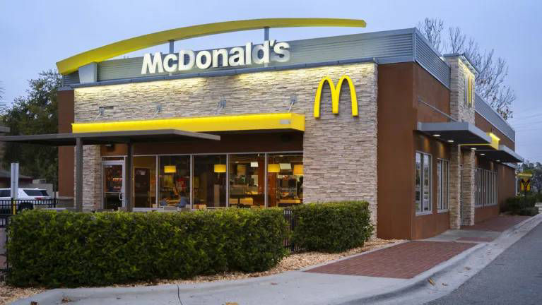 McDonald’s Wants Supreme Court to Hear No-Poach Case