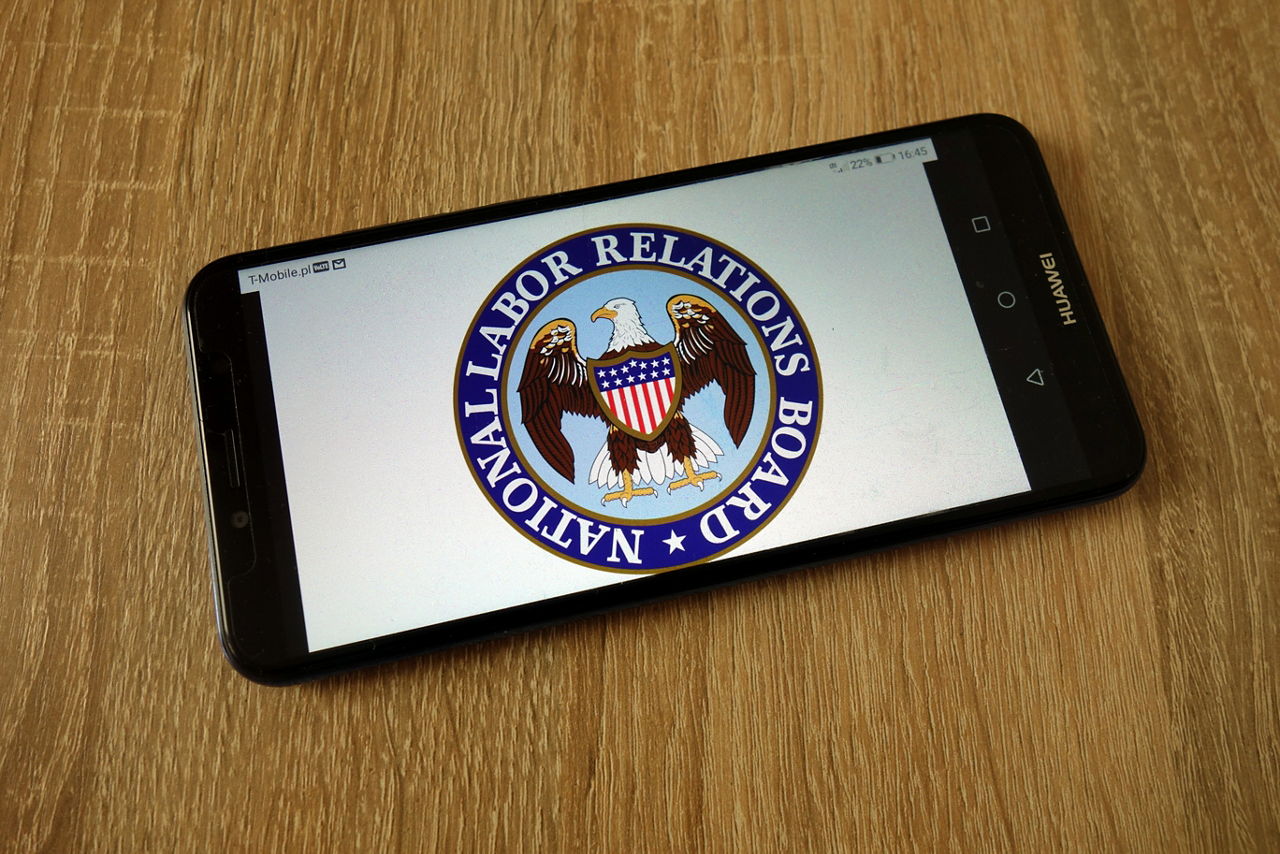 government seal on smartphone