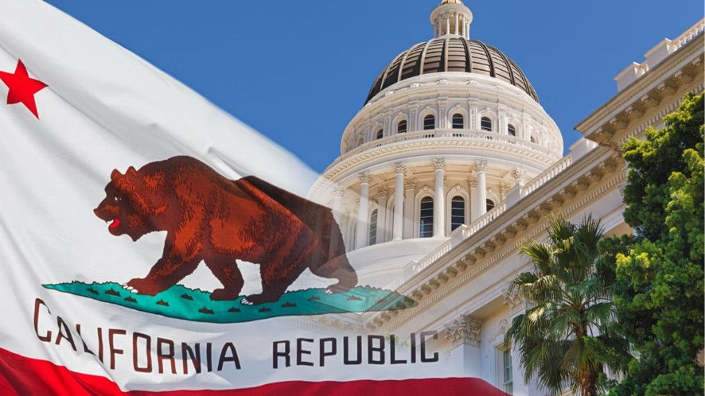 California state capitol building and flag 