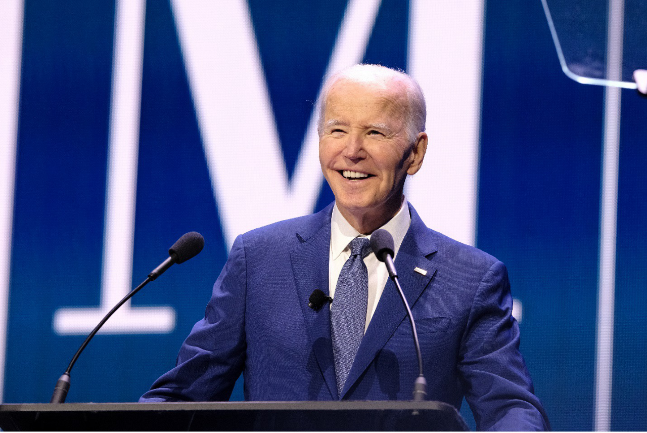 SHRM25 Joe Biden taking the stage