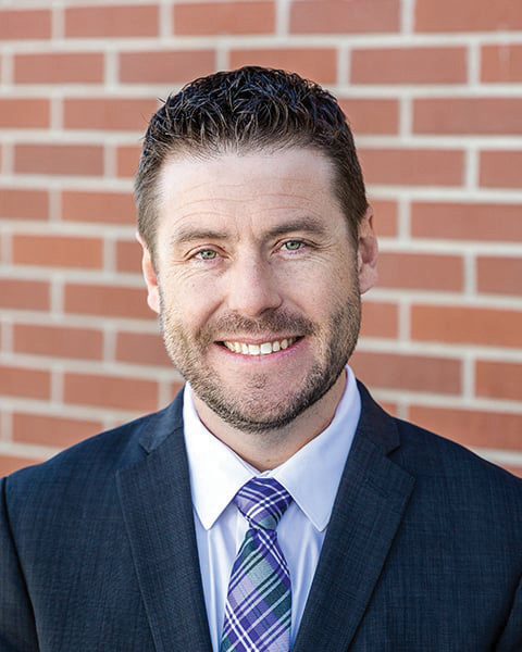 Headshot of Tim Creasey