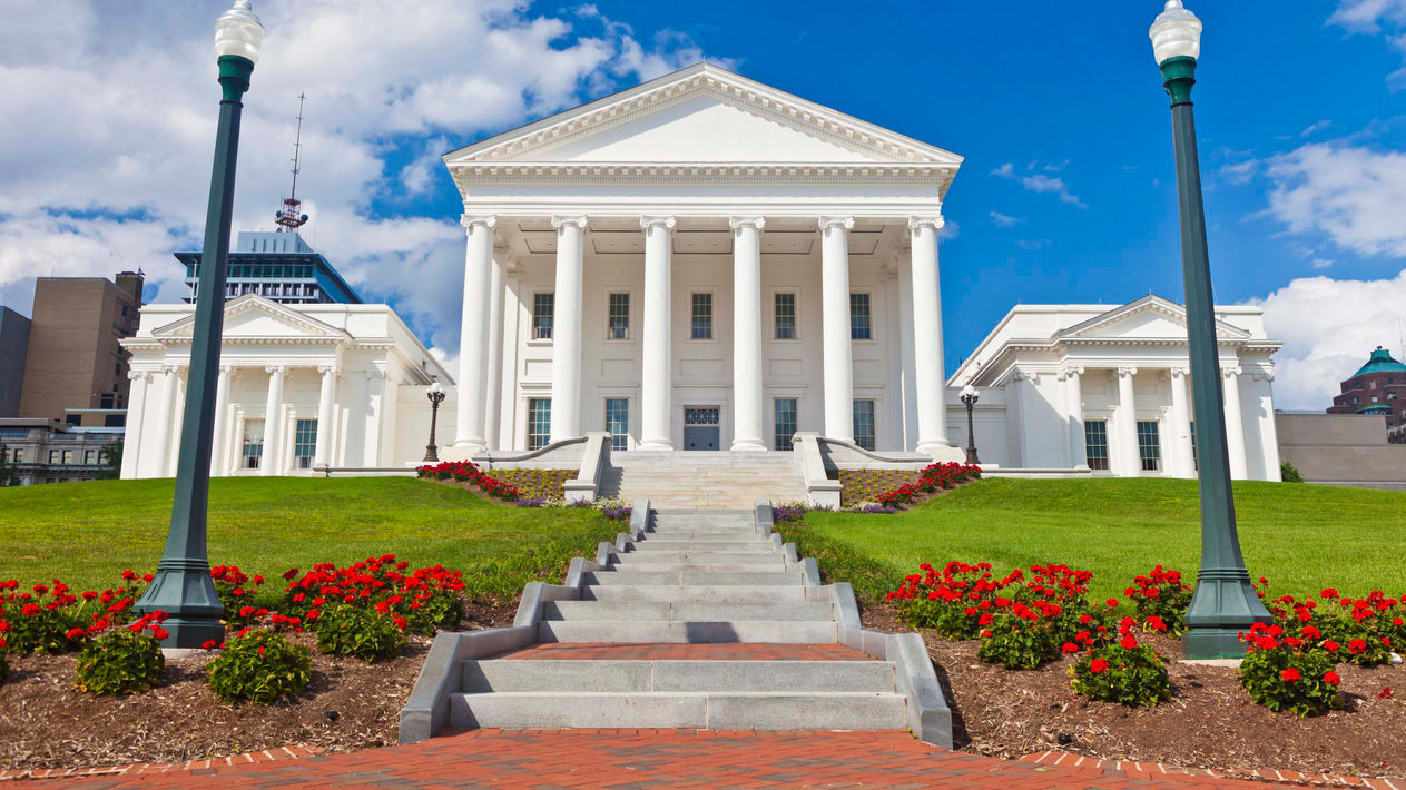 The capitol building in virginia.