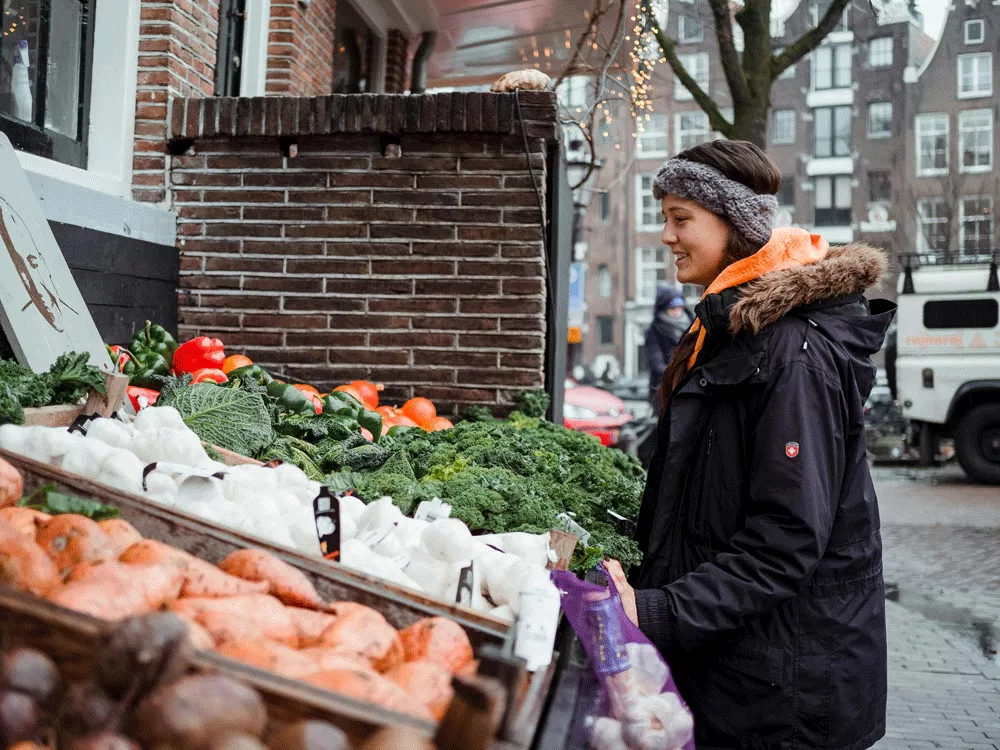 woman shopping for produce
