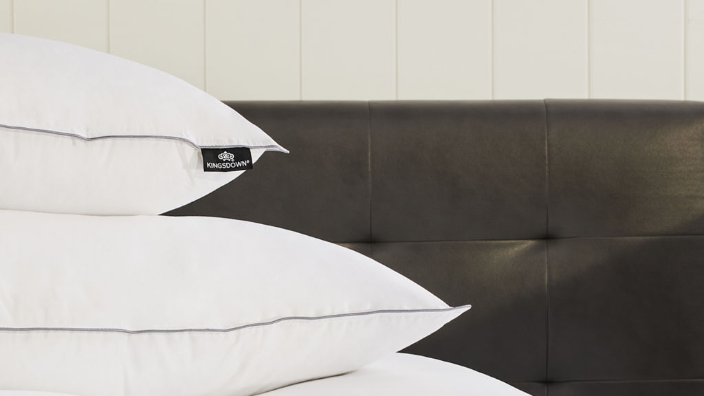 pile of pillows