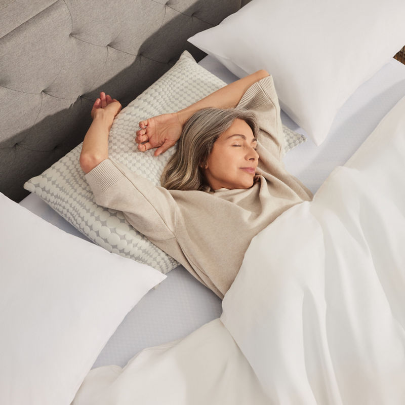 Fieldcrest Luxury Microgel pillow