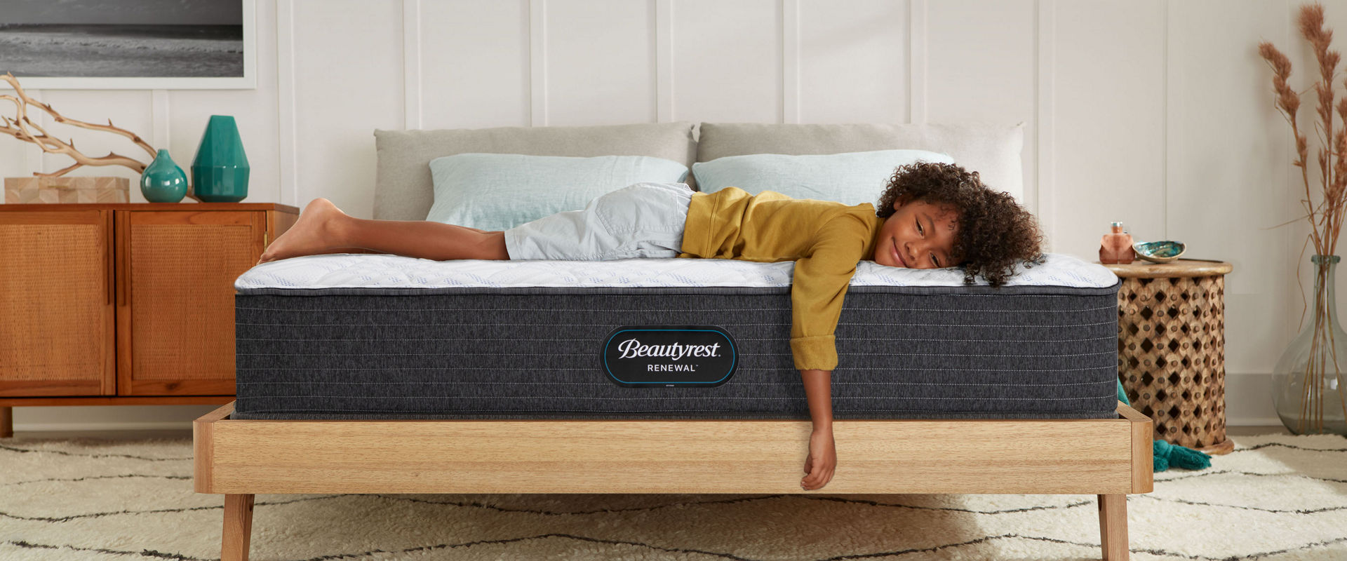 Child on Beautyrest renewal mattress